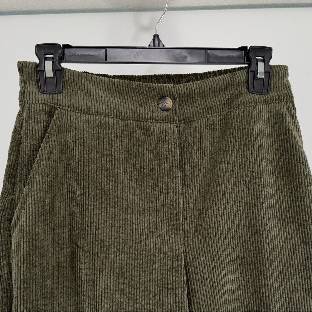 T Tahari Olive Green Corduroy Trousers - Size 4 (High-Waisted, Wide-Leg)
